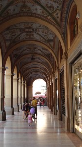 The famous porticos of Bologna.